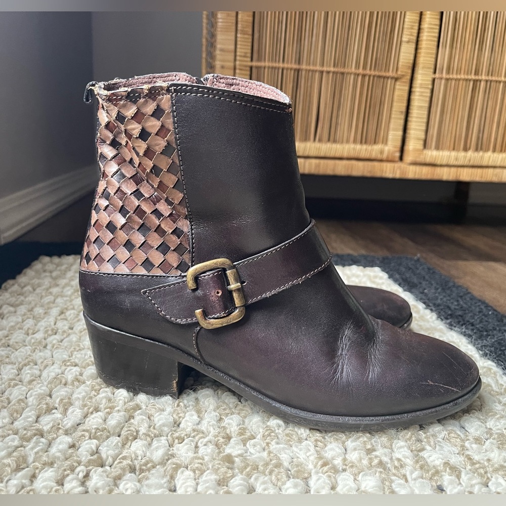 Women’s Sesto Meucci leather ankle boots